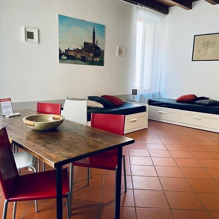 Sottoriva 12 City Center Large Apartment Werona Zewnętrze zdjęcie
