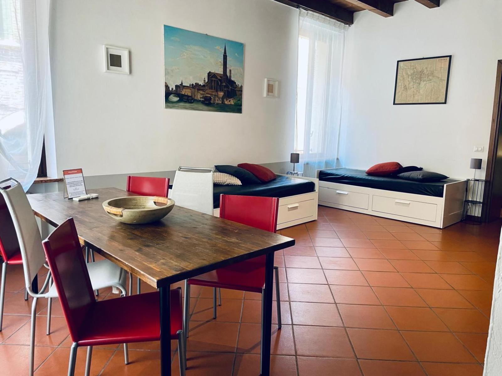 Sottoriva 12 City Center Large Apartment Werona Zewnętrze zdjęcie